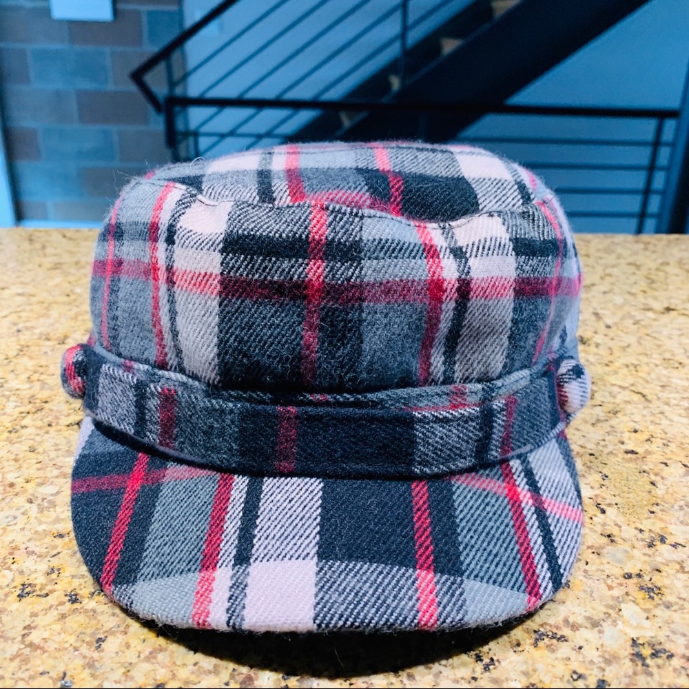 Adorable Elan Blanc Cadet Plaid Hat/Cap